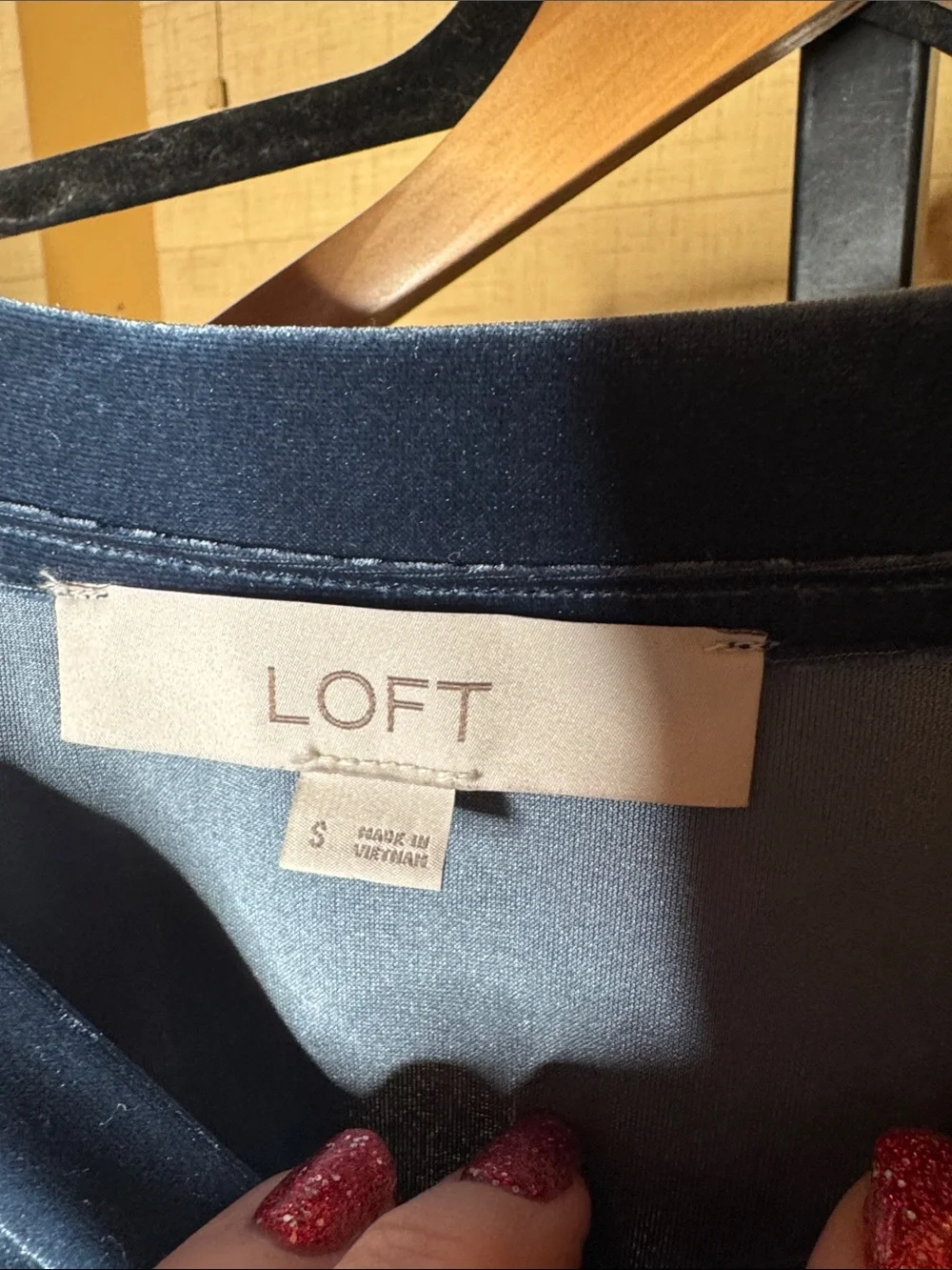 LOFT Velvet Puff Sleeve Top Navy Blue Velour Crew Neck Blouse Size Small NWOT